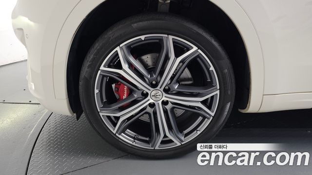 Maserati Levante 3.8 GTS AWD 2020 — фото 5