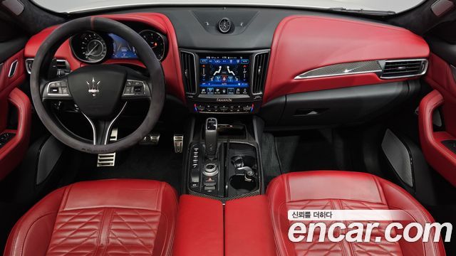 Maserati Levante 3.8 GTS AWD 2020 — фото 7