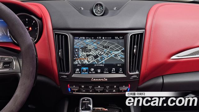 Maserati Levante 3.8 GTS AWD 2020 — фото 18
