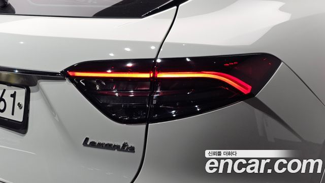 Maserati Levante 3.8 GTS AWD 2020 — фото 23