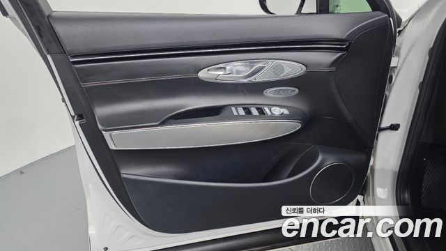 Genesis Electrified (GV70) e-AWD 2022 — фото 24