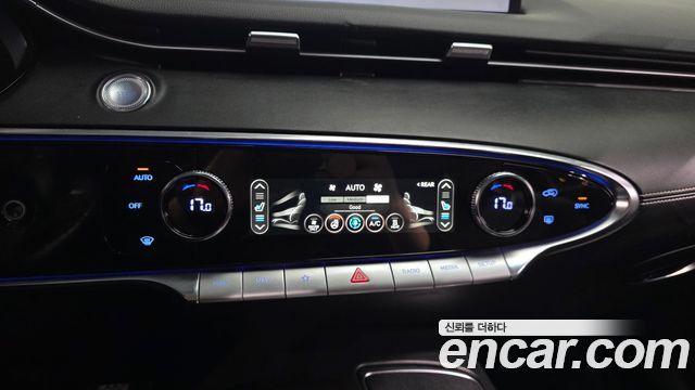 Genesis Electrified (GV70) e-AWD 2022 — фото 33