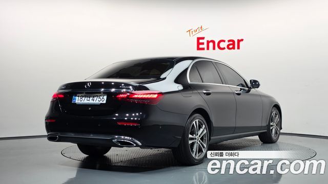 Mercedes-Benz E-Class (W213) E350 4MATIC Avantgarde 2022 — фото 2
