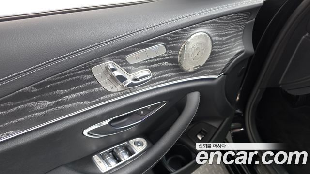 Mercedes-Benz E-Class (W213) E350 4MATIC Avantgarde 2022 — фото 19