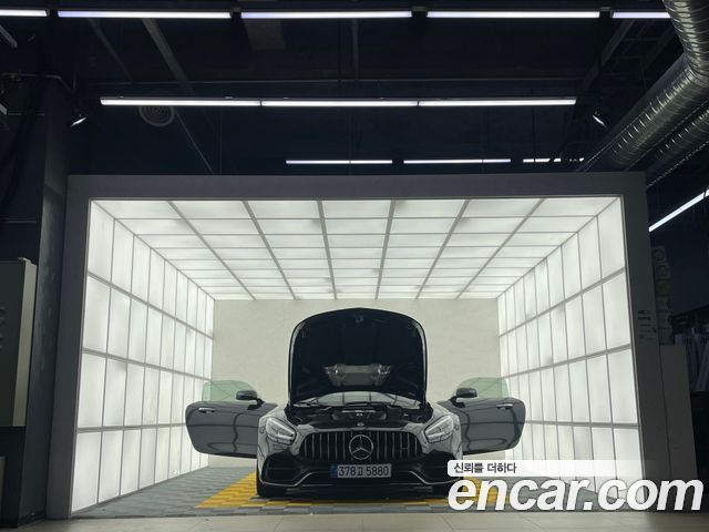 Mercedes-Benz AMG GT 4.0