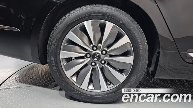 Kia K7 Hybrid 700h Prestige 2016 — фото 21