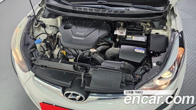 Hyundai Avante 1.6 GDi Style 2014 — фото 6