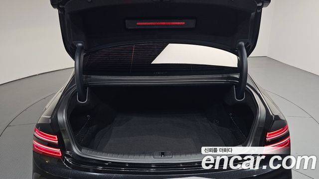 Genesis G80 (RG3) Gasoline 2.5 Turbo AWD 2025 — фото 20