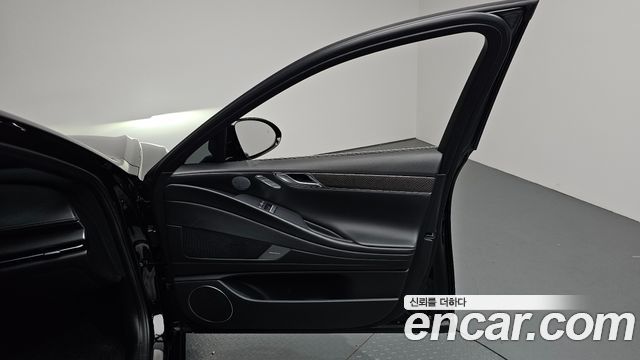 Genesis G80 (RG3) Gasoline 2.5 Turbo AWD 2025 — фото 24