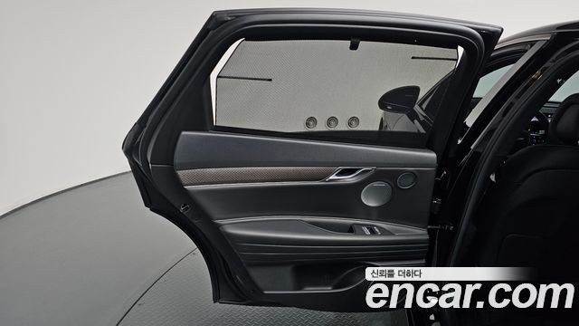 Genesis G80 (RG3) Gasoline 2.5 Turbo AWD 2025 — фото 25