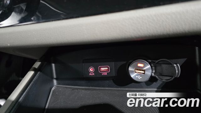Kia Carnival 9-Seater Luxury 2019 — фото 14