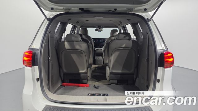 Kia Carnival 9-Seater Luxury 2019 — фото 20