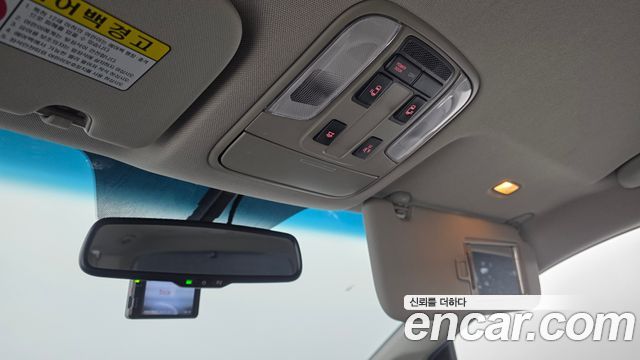 Kia Carnival 9-Seater Luxury 2019 — фото 29