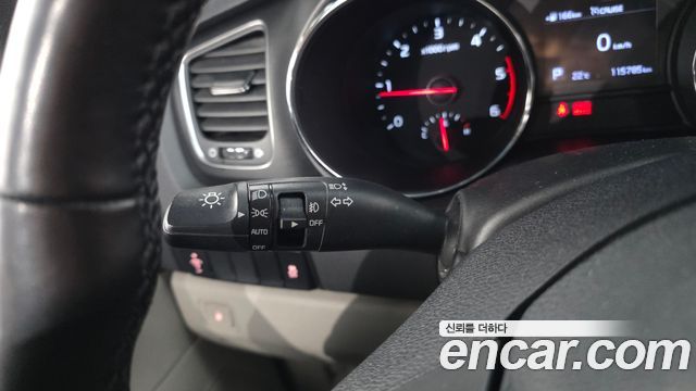 Kia Carnival 9-Seater Luxury 2019 — фото 33