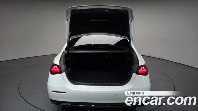 Mercedes-Benz E-Class (W214) E200 Avantgarde 2026 — фото 42