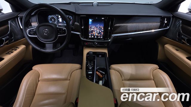 Volvo V90 Cross Country B5 Pro AWD 2021 — фото 7