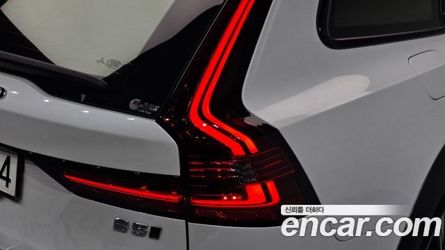 Volvo V90 Cross Country B5 Pro AWD 2021 — фото 23