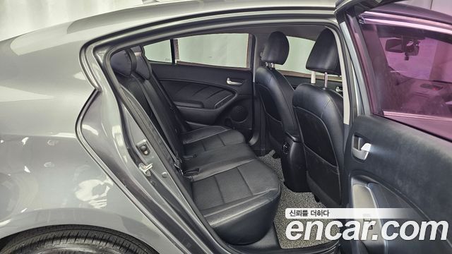 Kia K3 Luxury 2015 — фото 12