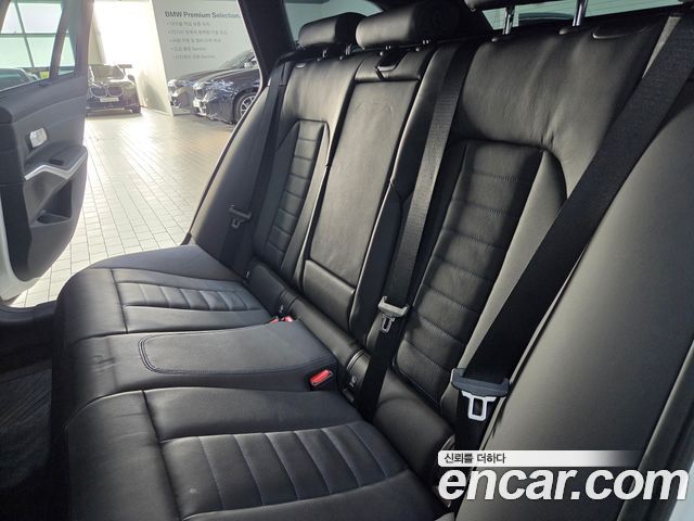 BMW 3 Series (G20) 320d Touring M Sport 2022 — фото 8