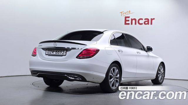 Mercedes-Benz C-Class (W205) C220 d Avantgarde 2018 — фото 2