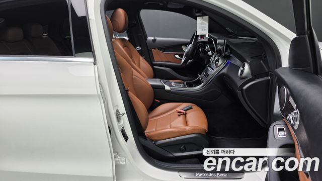 Mercedes-Benz GLC-Class (X253) GLC300e 4MATIC Coupe 2021 — фото 11