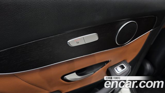 Mercedes-Benz GLC-Class (X253) GLC300e 4MATIC Coupe 2021 — фото 17