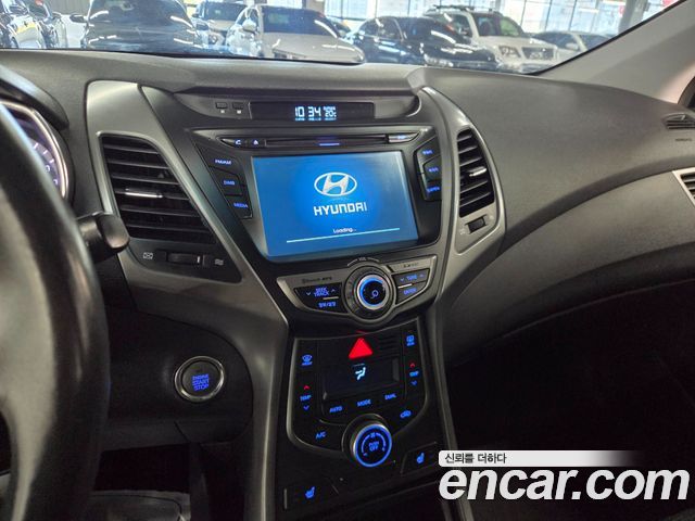 Hyundai Avante 1.6 GDi Modern Standard 2014 — фото 7