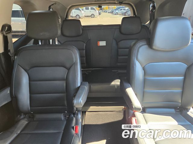 KG Mobility (SsangYong) Korando Turismo 4WD Outdoor Edition 9-seater 2017 — фото 10