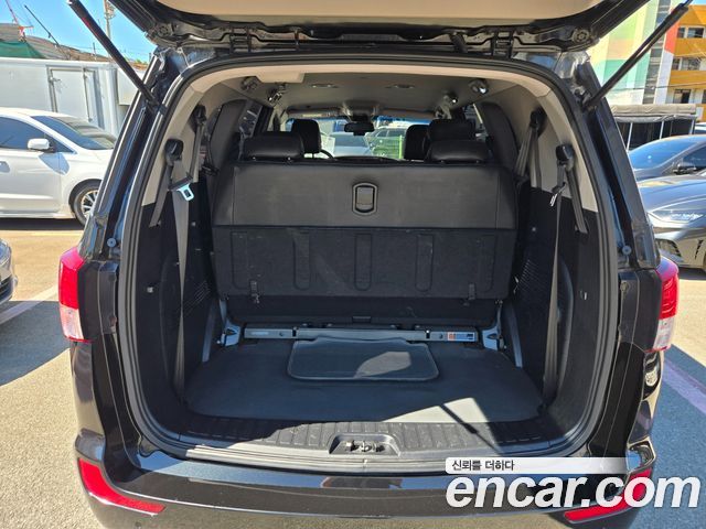 KG Mobility (SsangYong) Korando Turismo 4WD Outdoor Edition 9-seater 2017 — фото 15