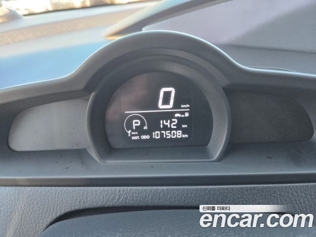KG Mobility (SsangYong) Korando Turismo 4WD Outdoor Edition 9-seater 2017 — фото 17