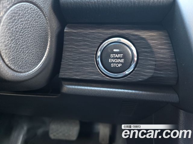 KG Mobility (SsangYong) Korando Turismo 4WD Outdoor Edition 9-seater 2017 — фото 19