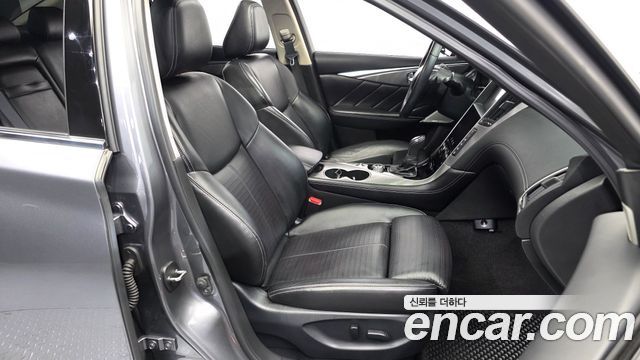 Infiniti Q50 3.5 Blue Sport Essential 2018 — фото 15