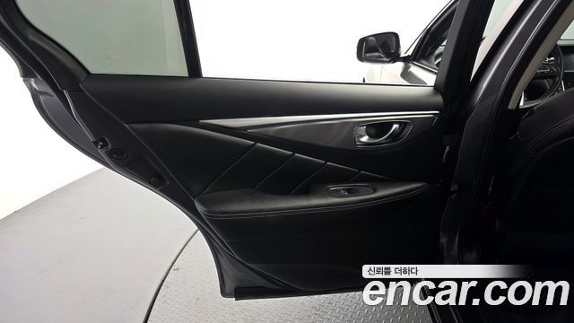 Infiniti Q50 3.5 Blue Sport Essential 2018 — фото 31