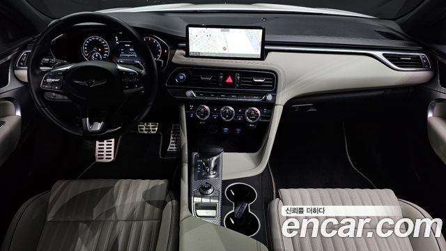 Genesis G70 Shooting Brake Gasoline 2.0T 2WD 2023 — фото 7