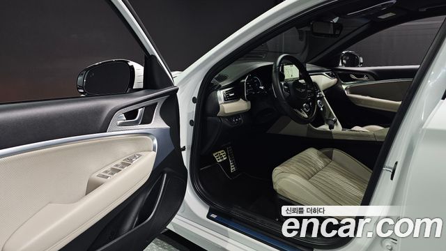 Genesis G70 Shooting Brake Gasoline 2.0T 2WD 2023 — фото 10