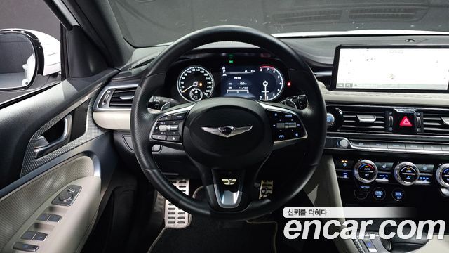 Genesis G70 Shooting Brake Gasoline 2.0T 2WD 2023 — фото 17