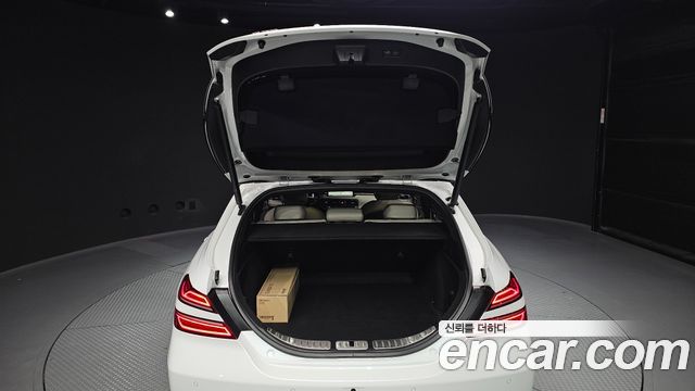 Genesis G70 Shooting Brake Gasoline 2.0T 2WD 2023 — фото 24