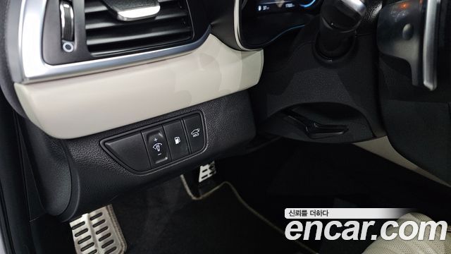Genesis G70 Shooting Brake Gasoline 2.0T 2WD 2023 — фото 39