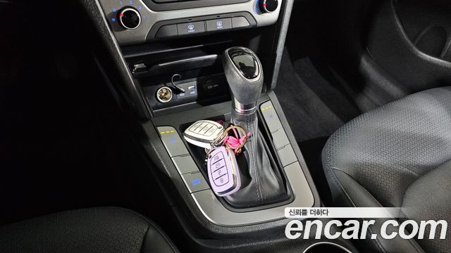 Hyundai Avante (AD) 1.6 GDI Value Plus 2017 — фото 9