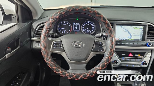Hyundai Avante (AD) 1.6 GDI Value Plus 2017 — фото 13