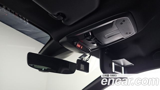 Peugeot e-208 (II) GT 2023 — фото 18