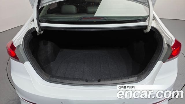 Hyundai Avante (AD) 1.6 GDI Smart 2017 — фото 20