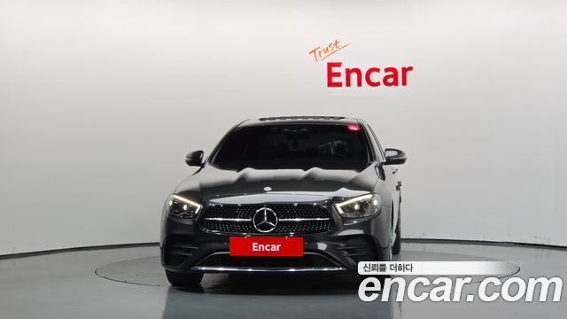 Mercedes-Benz E-Class (W213) E220d 4MATIC AMG Line 2022 — фото 3