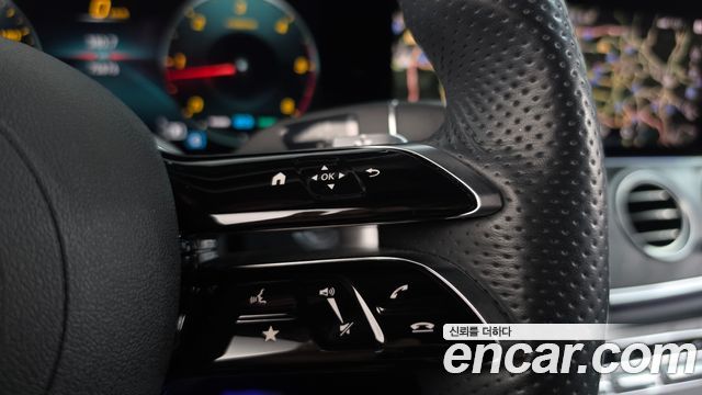 Mercedes-Benz E-Class (W213) E220d 4MATIC AMG Line 2022 — фото 16