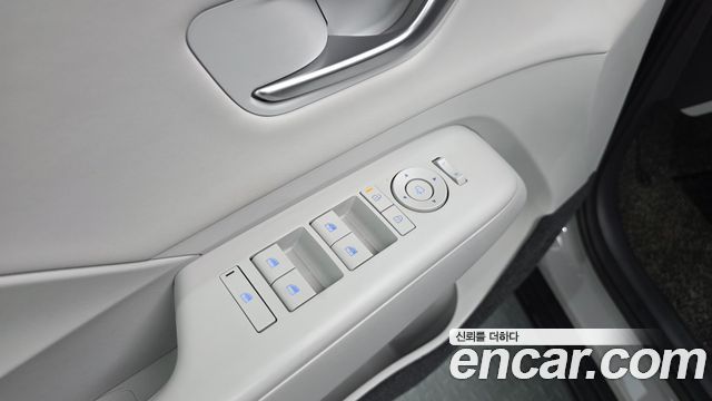 Hyundai Kona (SX2) Gasoline 2.0 2WD Premium 2025 — фото 28