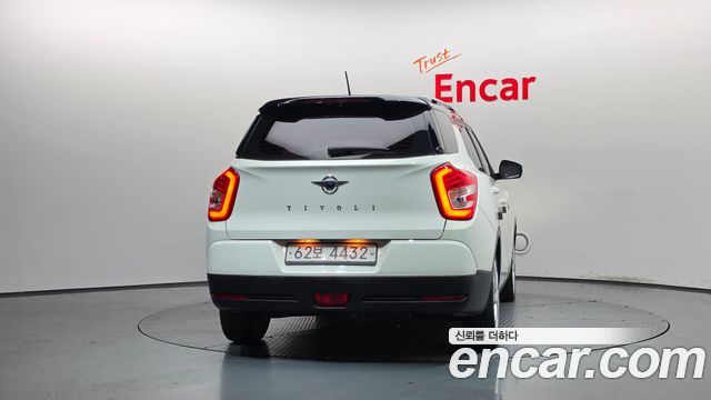 KG Mobility (SsangYong) Tivoli Air Diesel IX 4WD 2016 — фото 4