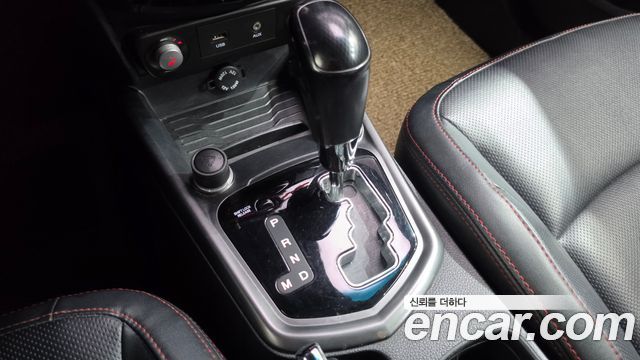 KG Mobility (SsangYong) Tivoli Air Diesel IX 4WD 2016 — фото 9