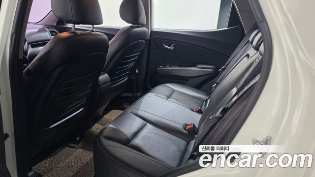 KG Mobility (SsangYong) Tivoli Air Diesel IX 4WD 2016 — фото 15