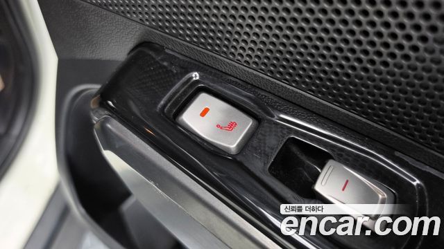 KG Mobility (SsangYong) Tivoli Air Diesel IX 4WD 2016 — фото 23