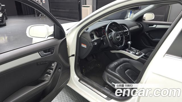 Audi A4 30 TDI Dynamic B8 2015 — фото 10